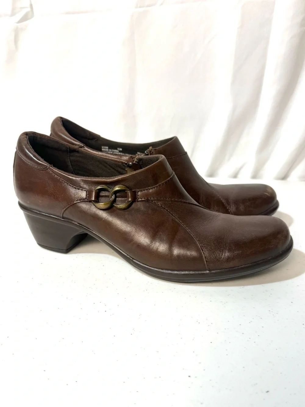 Clarks Brown Leather Low Heel Ankle Booties Side Zip Comfort Shoes Womens 8.5
